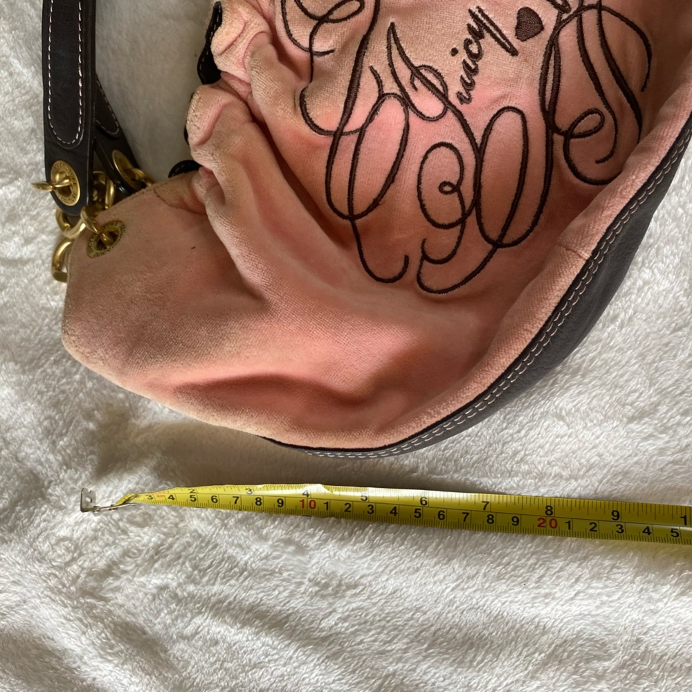 Juicy Couture Pink and Black Shoulder Bag with Gold Chain - Picture 13 of 14